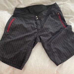Ride Mountain Bike Shorts